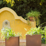 Maceta de Resina Narciso NEW GARDEN Bronce