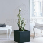 Maceta de Resina Narciso NEW GARDEN Negro