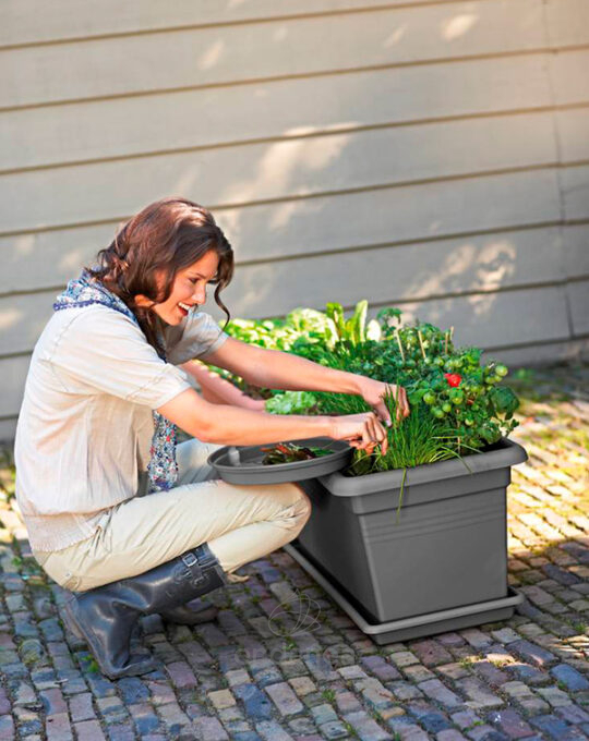 jardinera-elho-green-basics-garden-xxl-living-black-exterior
