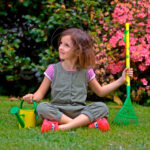 Escoba de Púas Infantil Amarilla de Stocker Herramientas de Jardín Infantiles