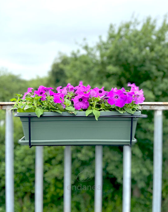 soporte-para-jardinera-negro-aliaga-barandilla