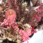 Flores Secas Tonos Rosas en Bote Vintage