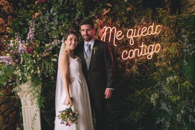 boda-xabi-laura-decoracion-floral-photocall-restaurante