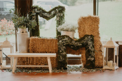 boda-mari-mikel-aizkolari-decoracion-floral-campestre-photocall